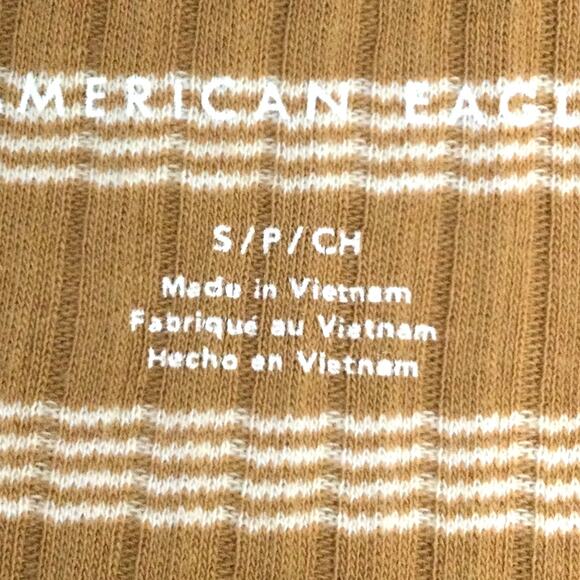 American Eagle Scoop Neck Snap Front Tan Striped Scalloped Cropped Top Size S - Picture 3 of 8